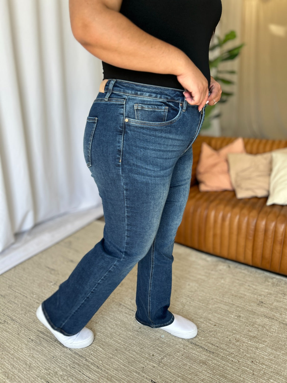 RFM Full Size High Rise Straight Tummy Control Jeans